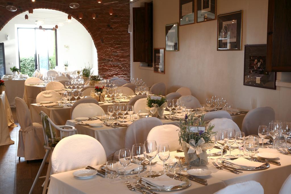 Hotel Borgo Tre Rose Valiano Zewnętrze zdjęcie