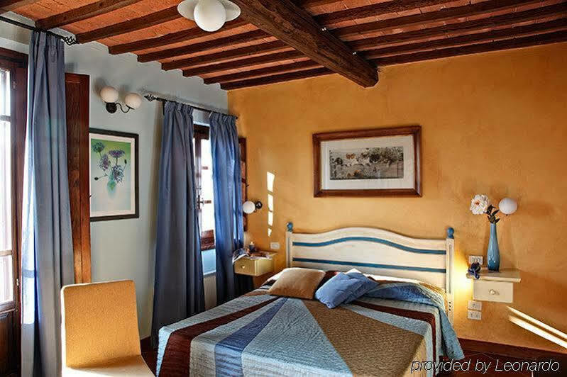 Hotel Borgo Tre Rose Valiano Zewnętrze zdjęcie